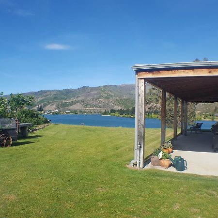 Cromwell Lakeside B N B Bed & Breakfast Exterior photo